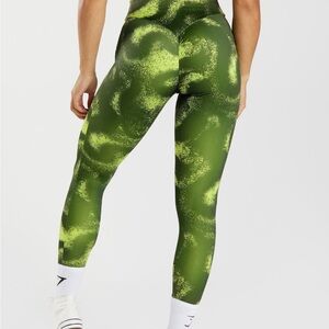 Green tie dye gym shark leggings